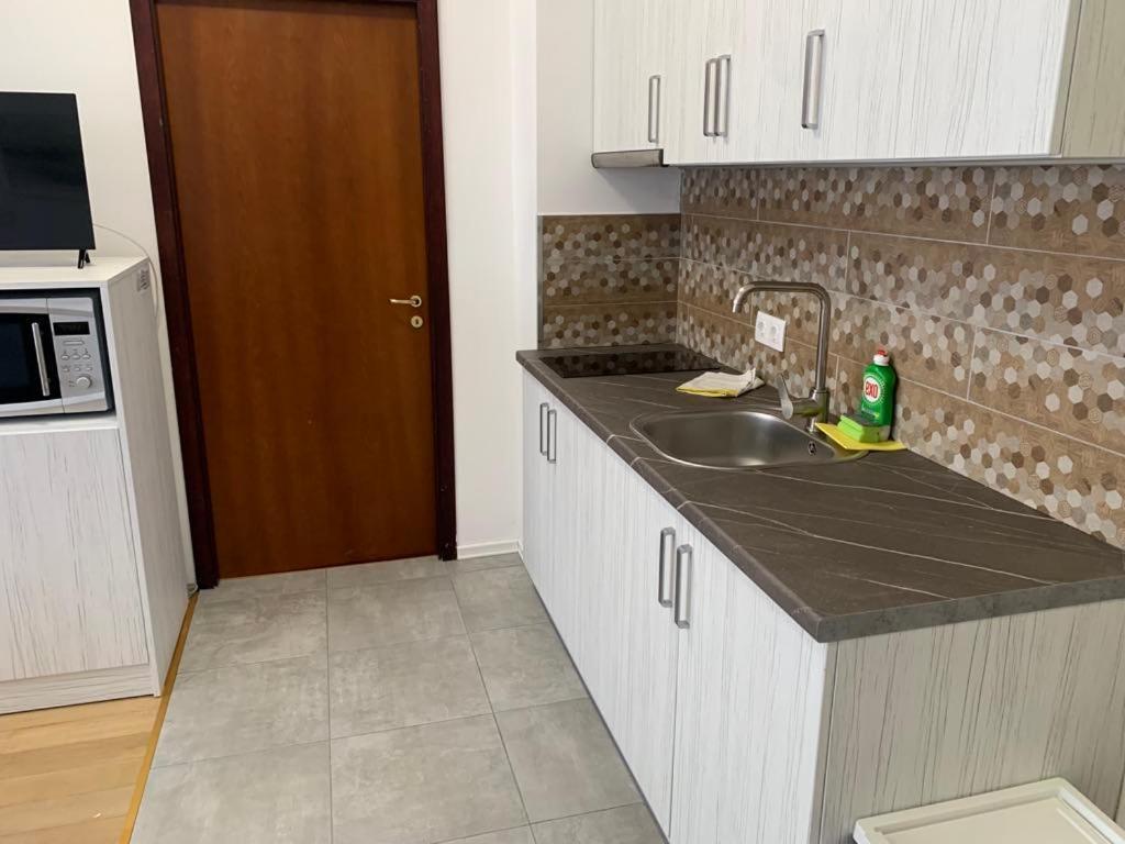Flora Clover One Bedroom Apartment Nr. 18 โบโรเวทส์ ภายนอก รูปภาพ